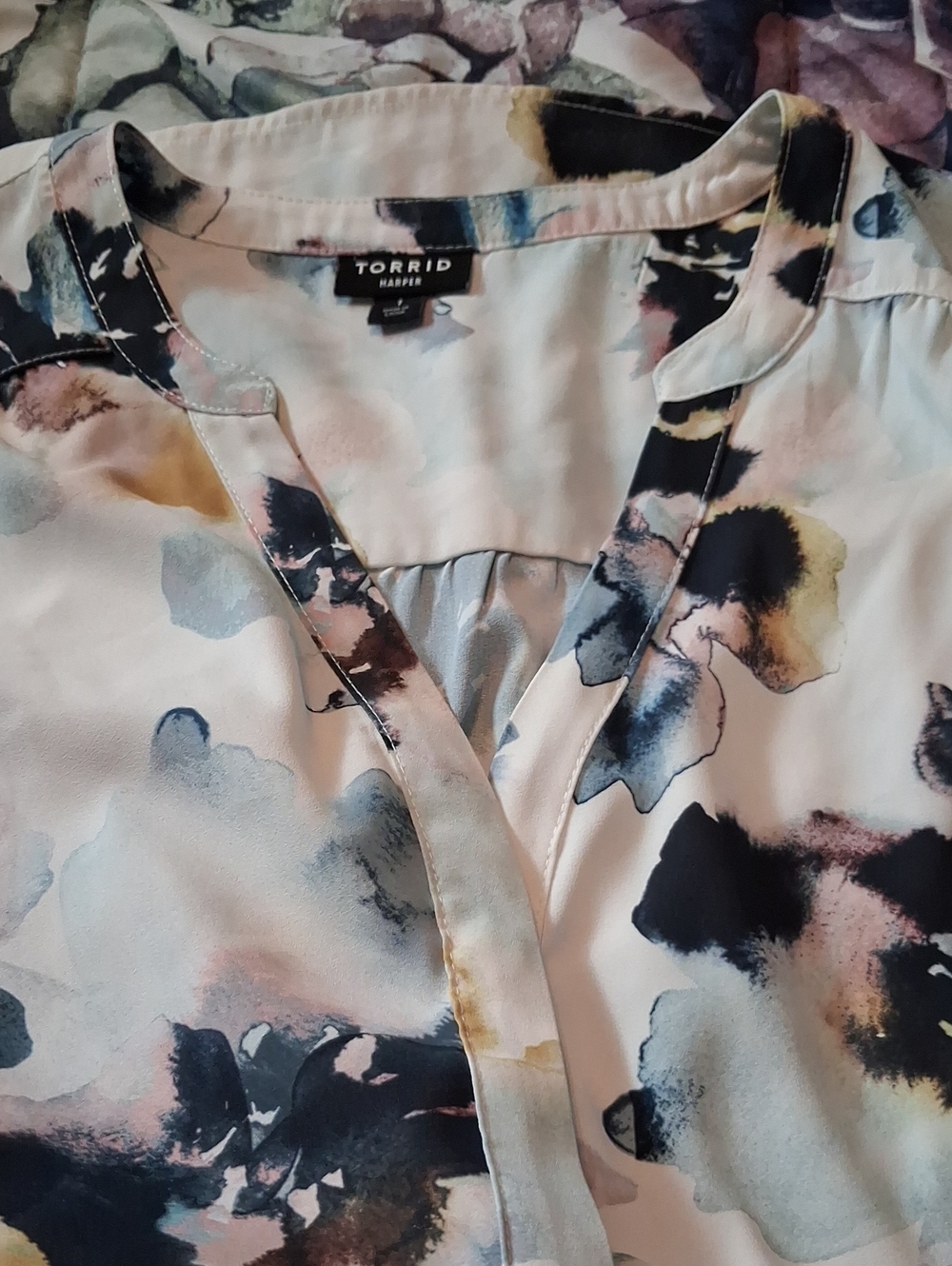 torrid Watercolor Floral Split-Neck Blouse in Cream, Blue and Pink